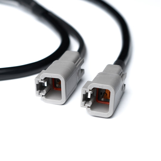 : DTP-06-2S Male to 2-Way DTP04-2P-U Unbalanced Female Splitter close-up detail view