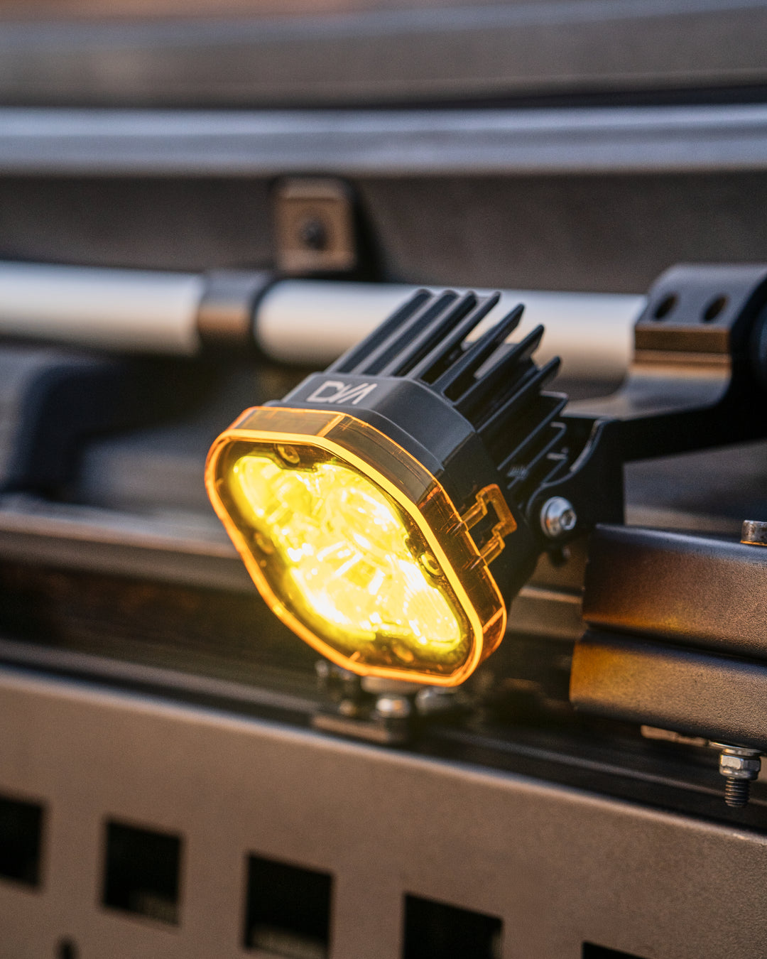 LED Side Light for INEOS Grenadier – Roof Bar Mount & DTP Plug-In