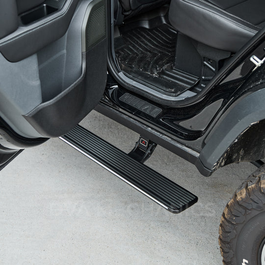 INEOS Grenadier: Electric Power Side Steps with LED