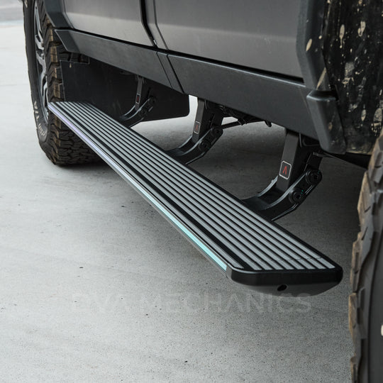 INEOS Grenadier: Electric Power Side Steps with LED