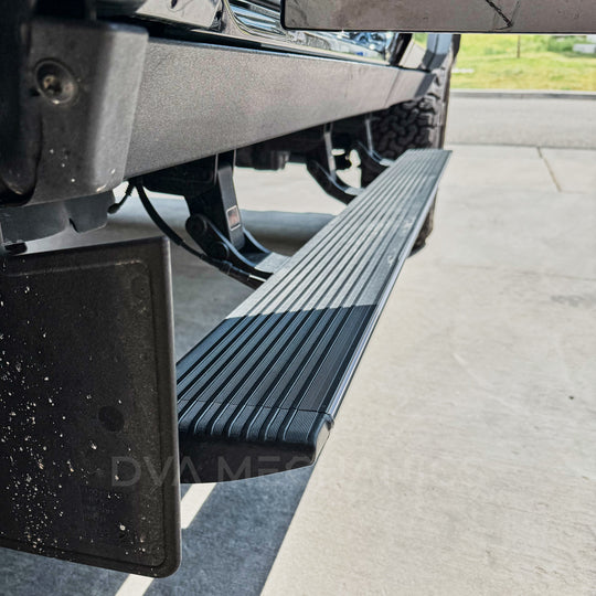 INEOS Grenadier: Electric Power Side Steps with LED