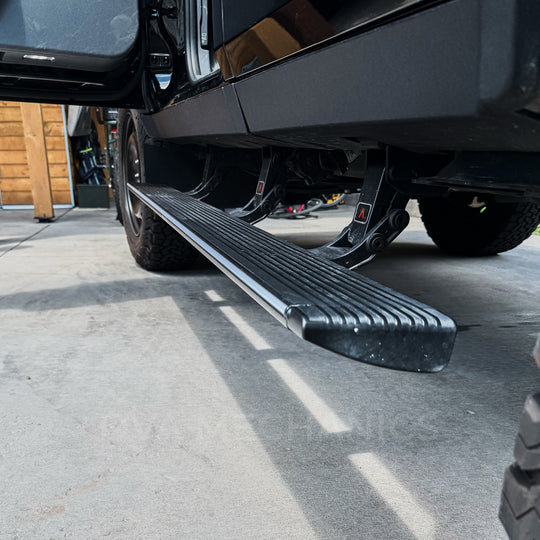 INEOS Grenadier: Electric Power Side Steps with LED