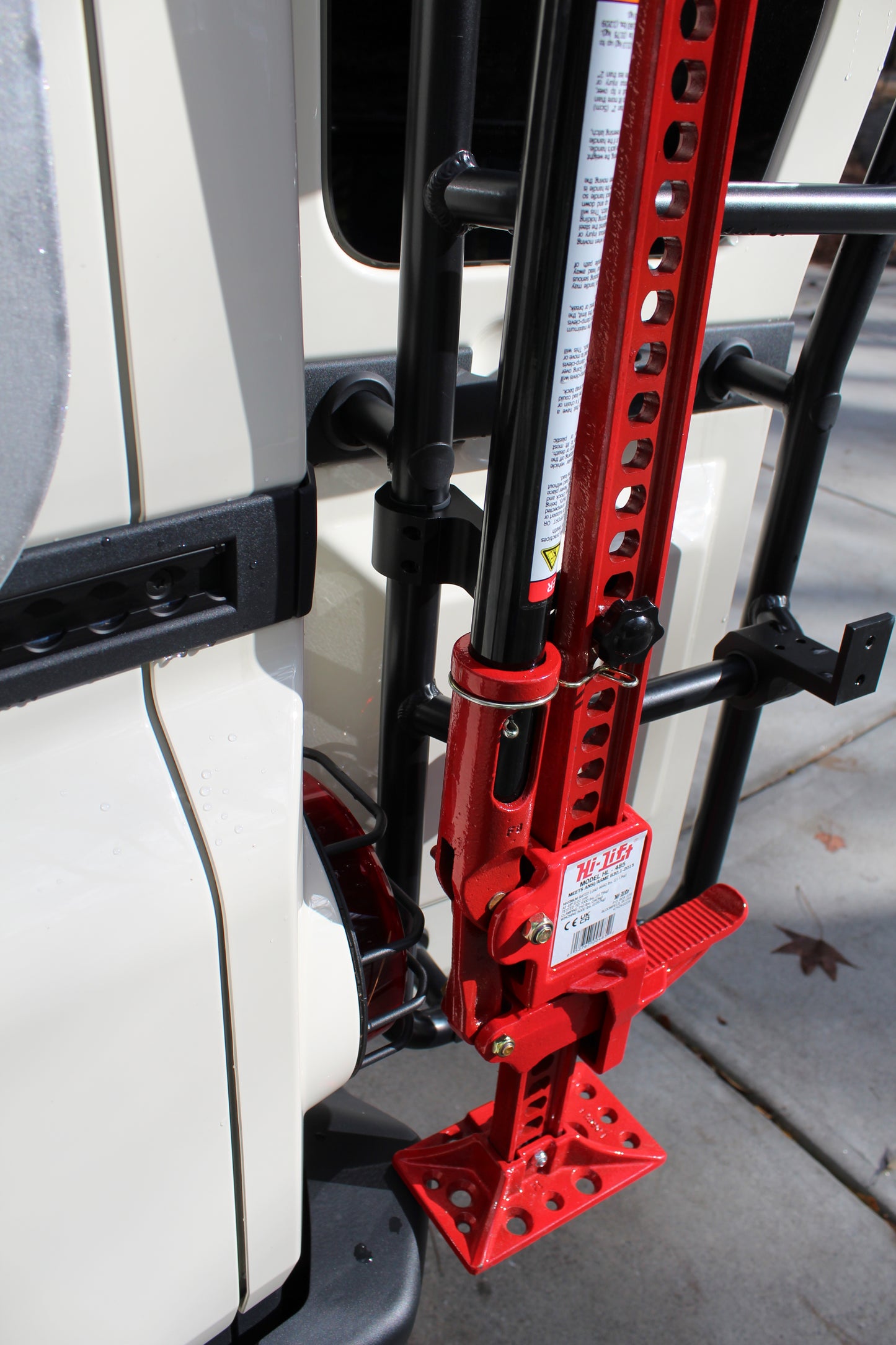 Hi-Lift Mounting System for Ineos Grenadier – Secure Hi-Lift Jack Rear Ladder Mount